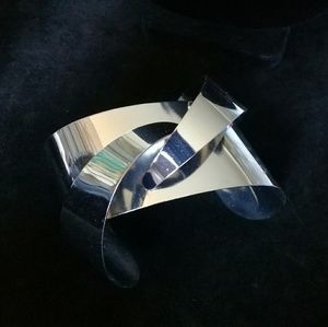 Silver bulky bracelet